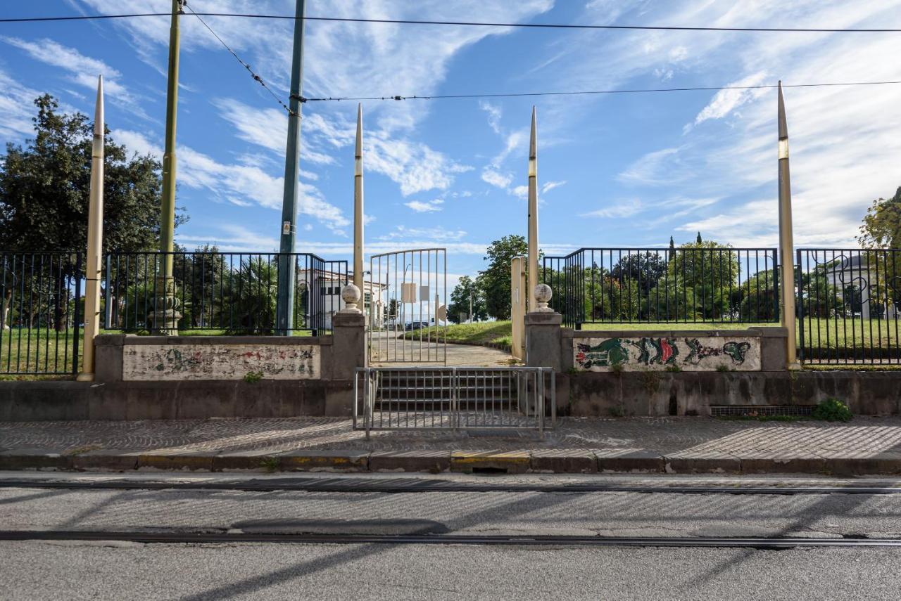 Riviera Di Chiaia 155 Naples Exterior photo